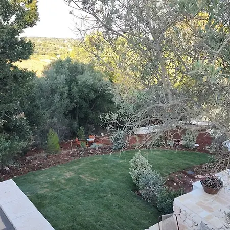 Trullo Emma *